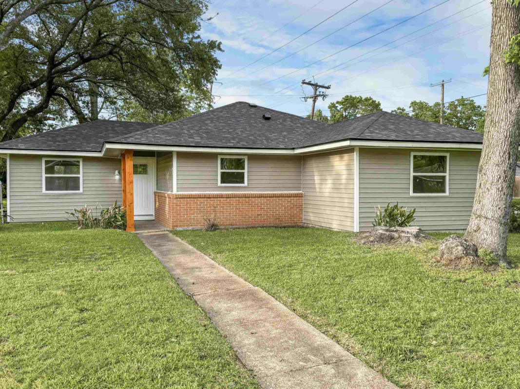 3910 BAYOU RD, BEAUMONT, TX 77707, photo 1 of 17