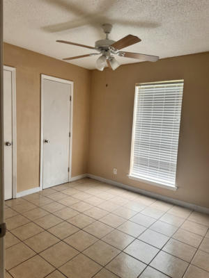 4912 LAWNDALE AVE, ORANGE, TX 77630, photo 5 of 8