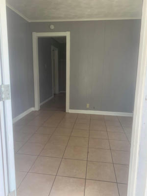 3505 S 4TH ST, BEAUMONT, TX 77705, photo 4 of 21